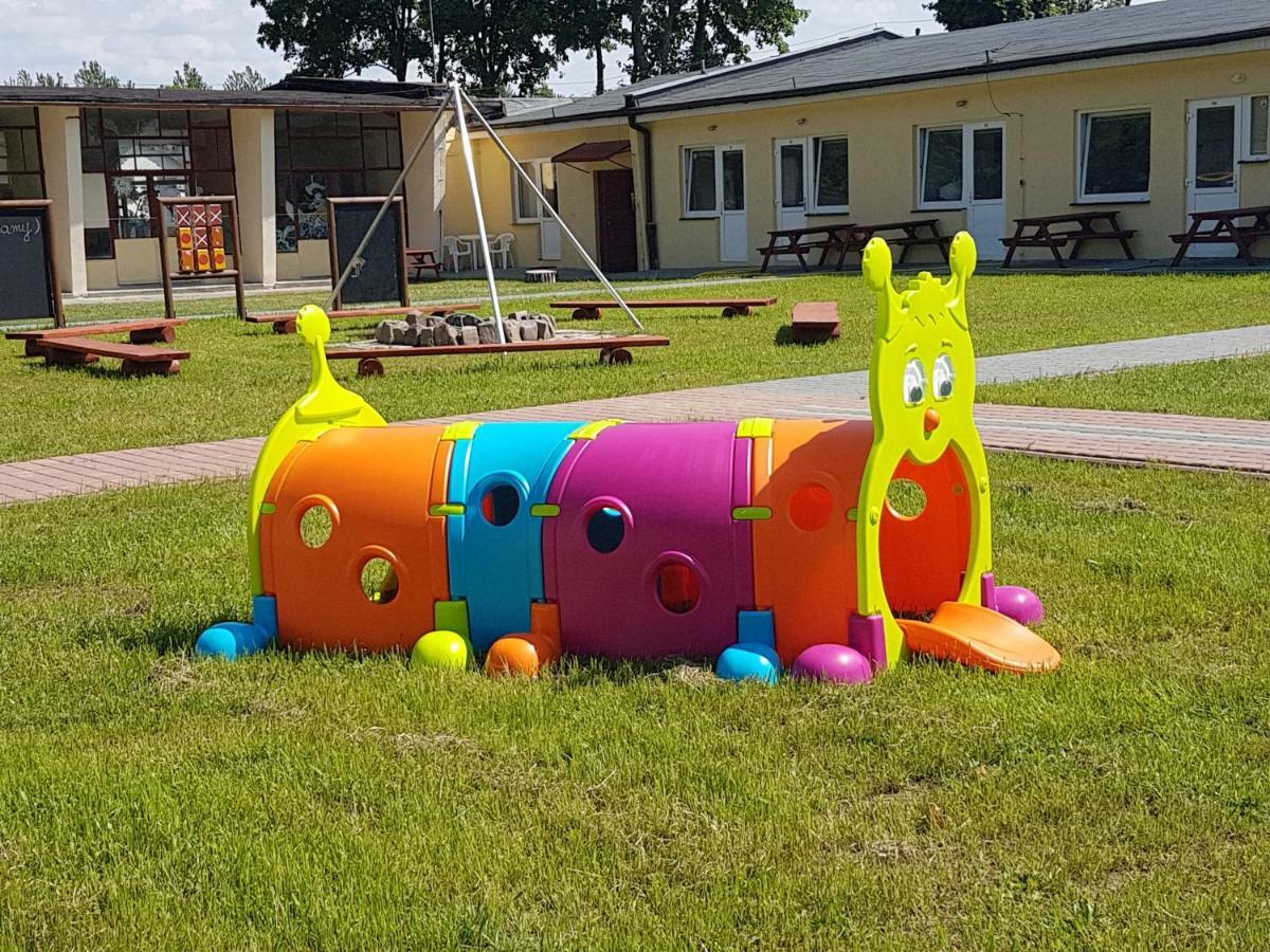 Osrodek Rodzinny "Pod Wydmami" Przy Plazy , Plac Zabaw , Rowery Sarbinowo Luaran gambar